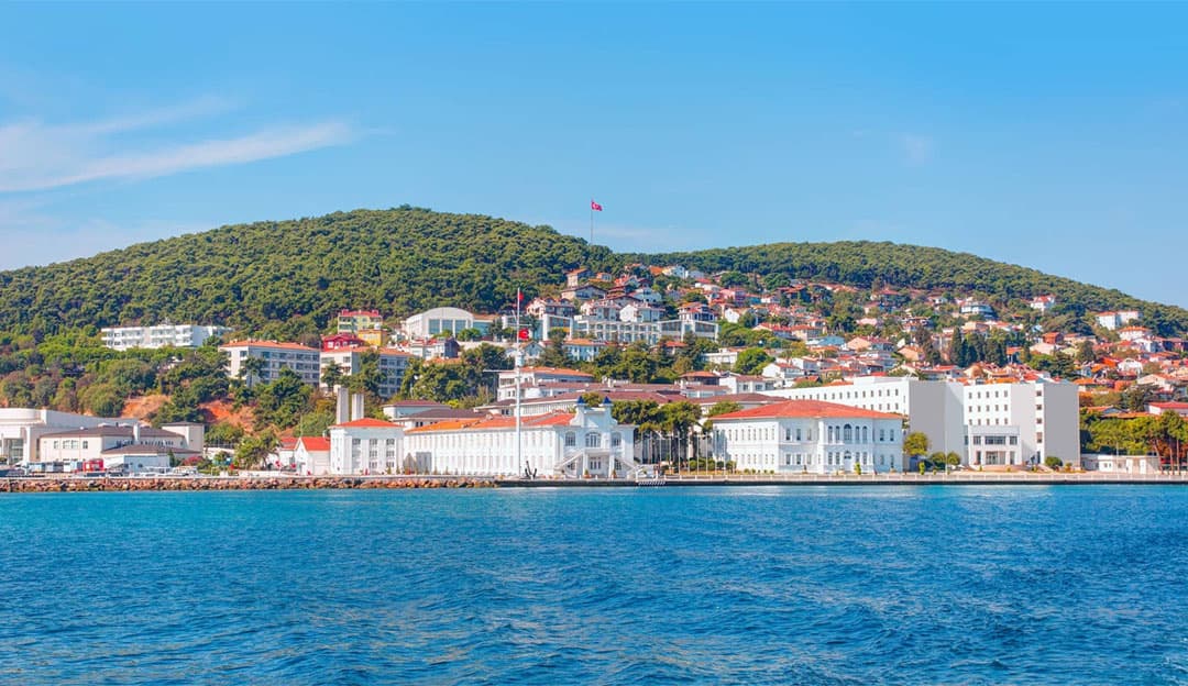 İstanbul Tam Gün Adalar Turu - Büyükada, Kınalıada Öğle Yemeği ve Transfer Dahil 6