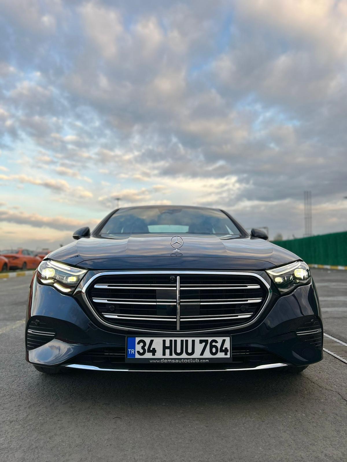 Taksim to Airport Transfer — Online Pricing & Booking